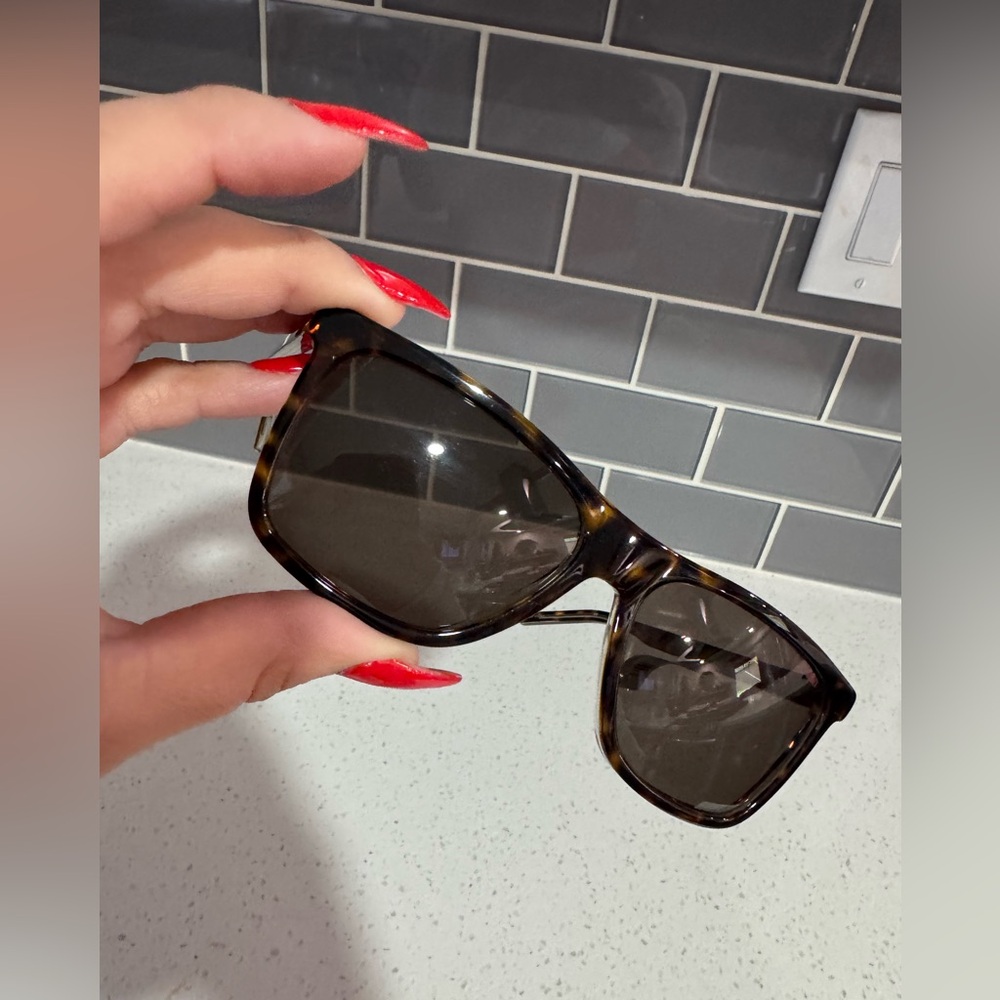 Hugo Boss Tortoise Shell Sunglasses - Picture 14 of 15